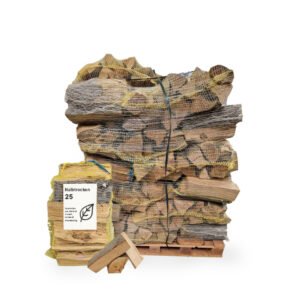 Brennholz Buche, halbtrocken, 25 cm – Sackpalette